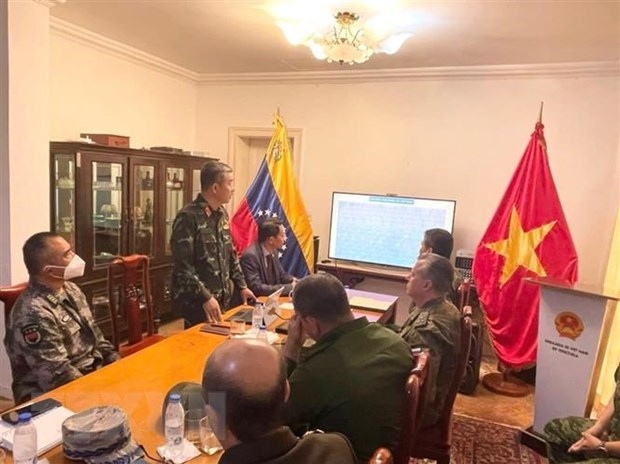 Vietnam's foreign and defence policies introduced in Venezuela